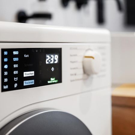 Edler Wohnraum Modernes Vorstadtstudio Mit Emma-Bett, Garten & Kaffeevollautomat Zwickau Ngoại thất bức ảnh