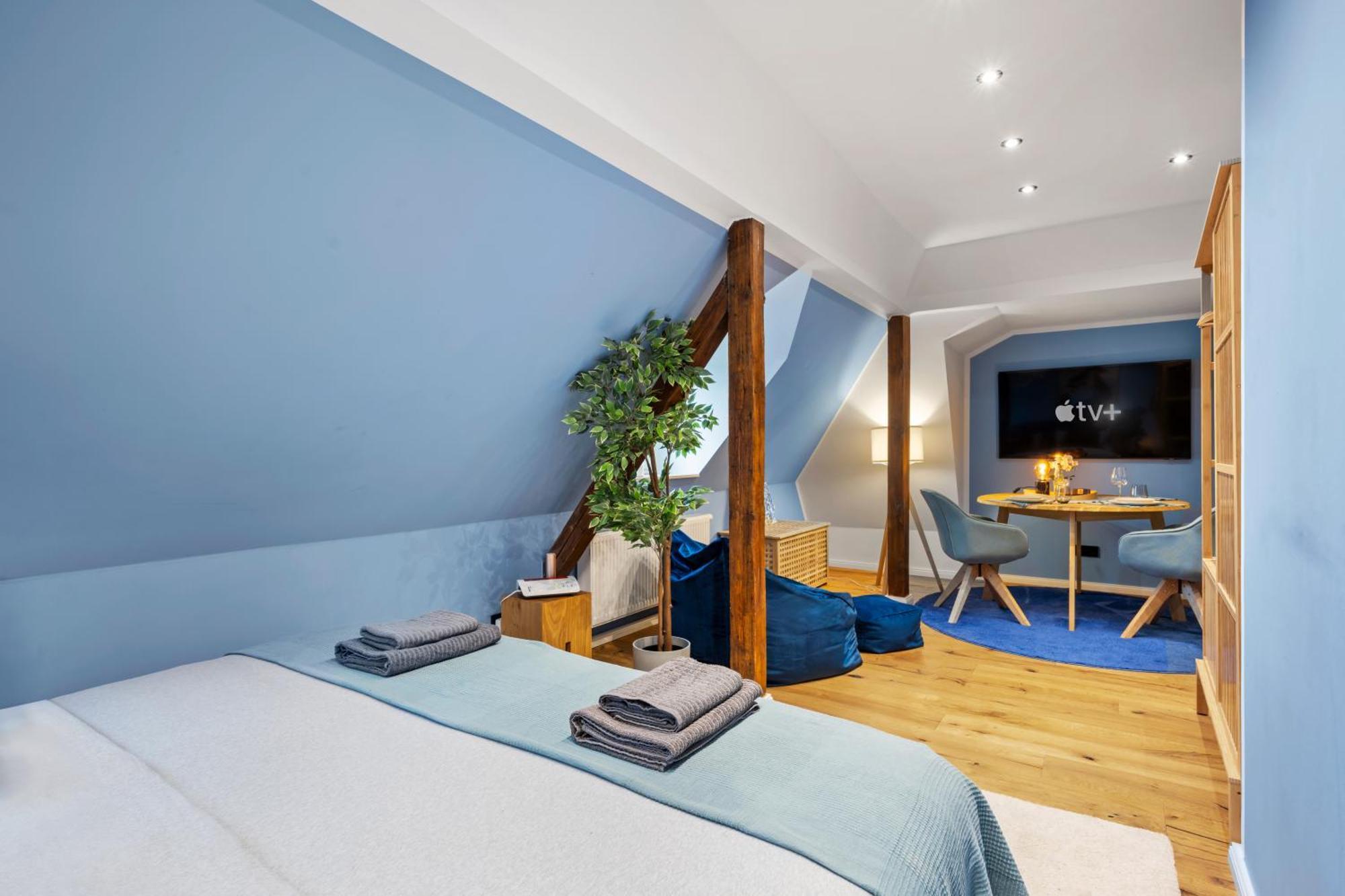 Edler Wohnraum Modernes Vorstadtstudio Mit Emma-Bett, Garten & Kaffeevollautomat Zwickau Ngoại thất bức ảnh